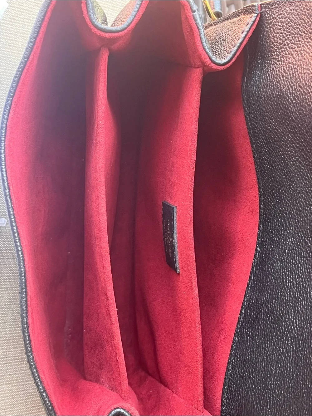 AUTHENTIC LV MÉTIS MM EMPREINTE NOIR Crossbody Bag
